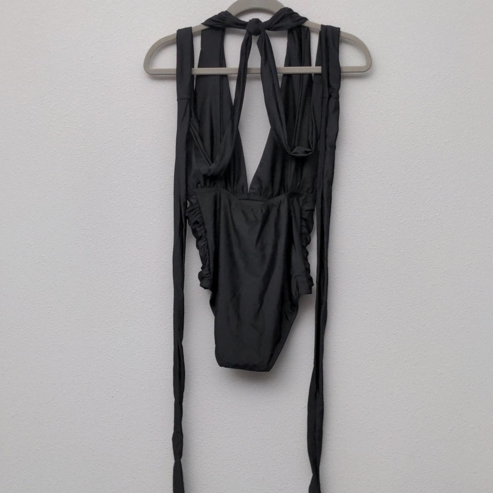 Nicole Miller New York Multi-way Convertible One-Piece Swimsuit Size Small - Picture 7 of 11